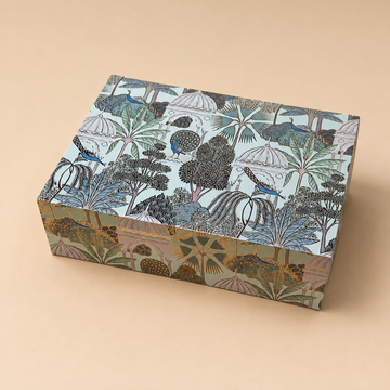 Premium Box 13