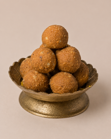 Besan Laddu