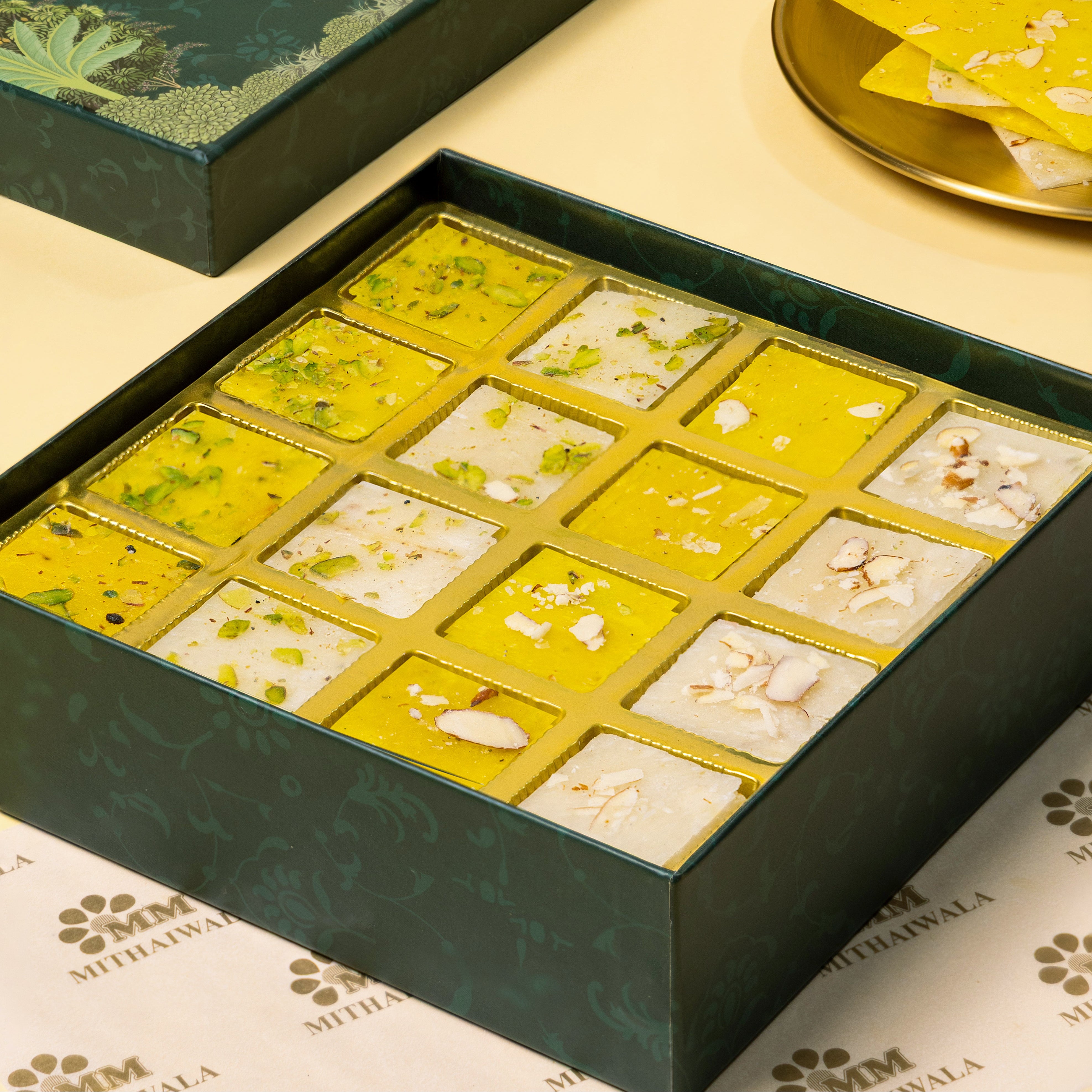 Assorted Ice Halwa Gift Box (Sp. Kesar Golden Ice Halwa | Golden Ice Halwa | Bombay Ice Halwa Yellow | Bombay Ice Halwa White)